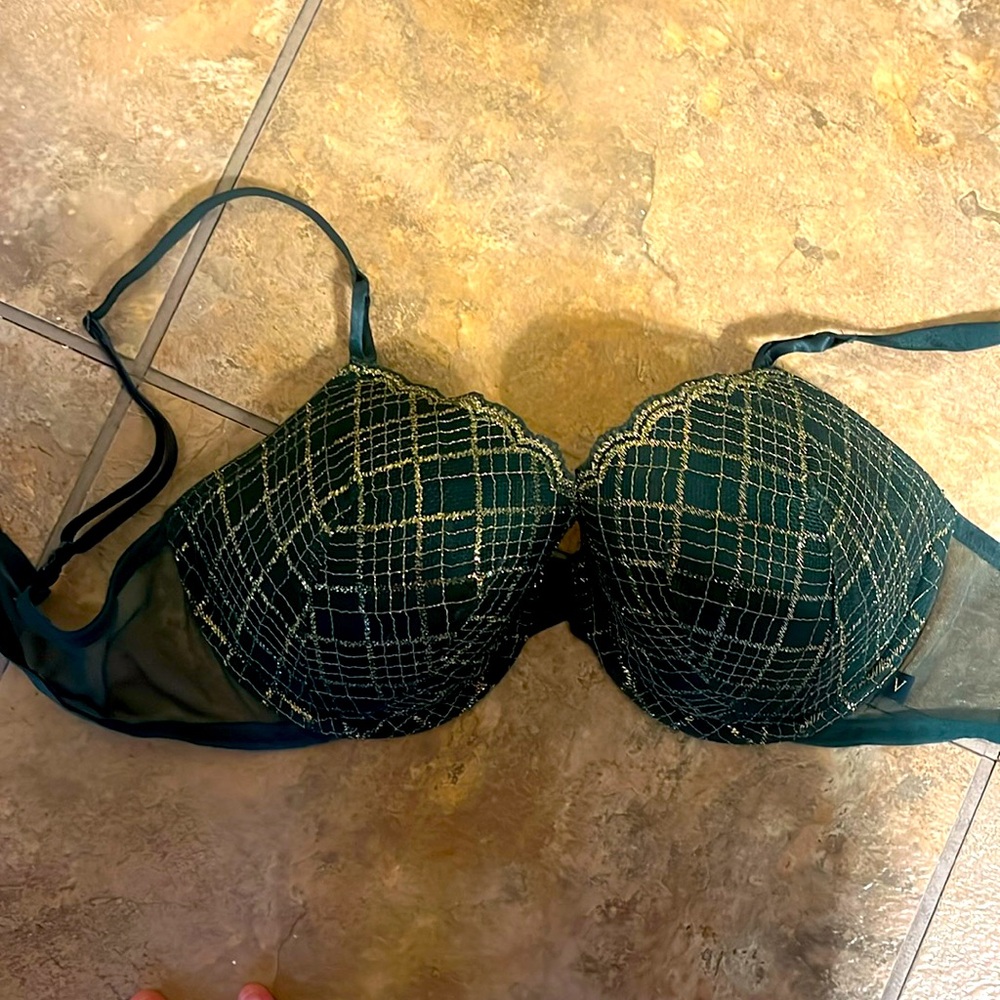 Victoria’s Secret bra